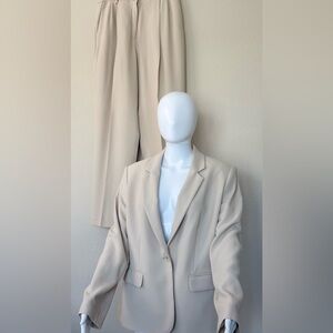 Valerie Stevens Classic Beige Blazer and pants